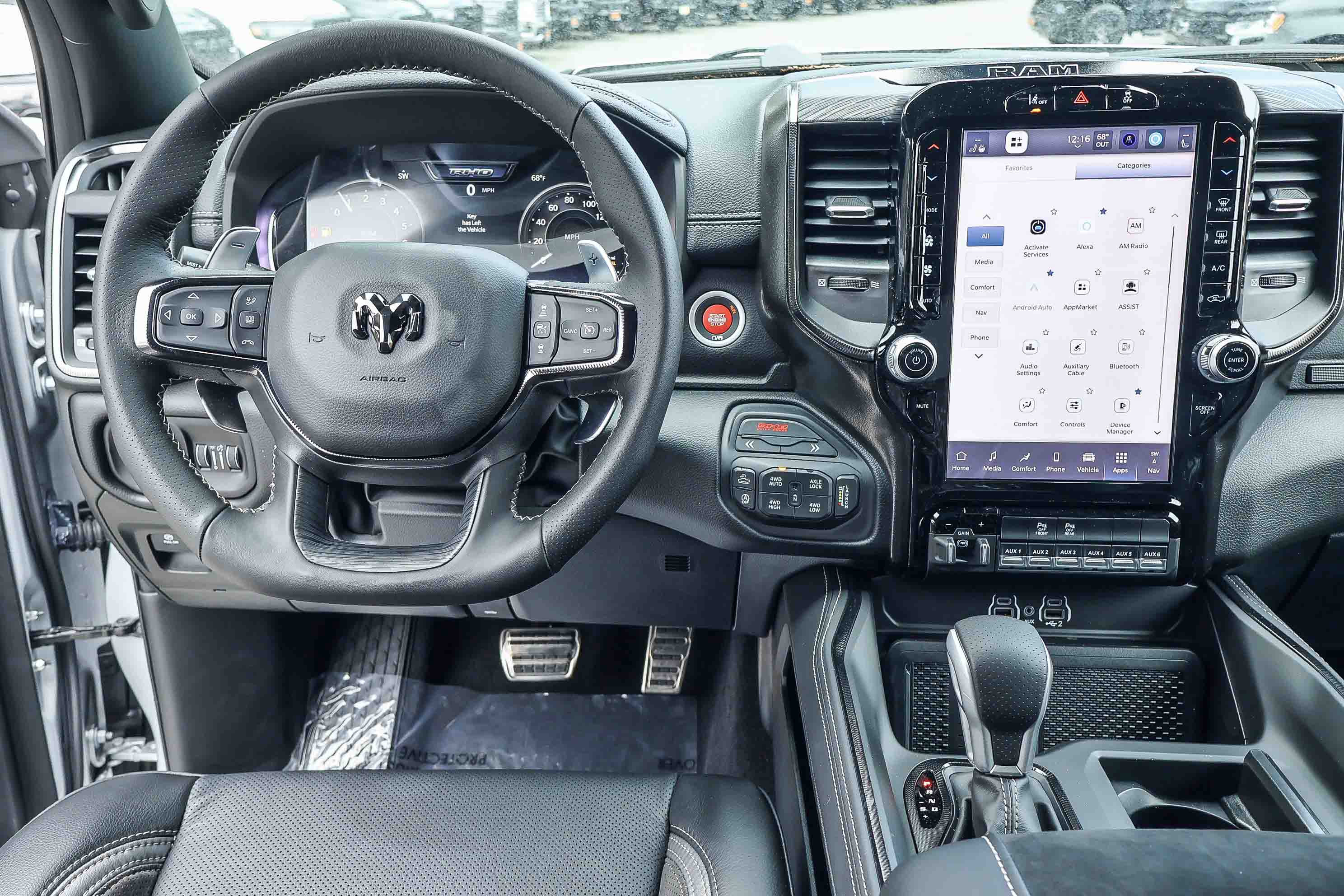 2026 Ram 1500 RHO / TRX CREW CAB 4X4 — 第 3 张照片，共 32 张