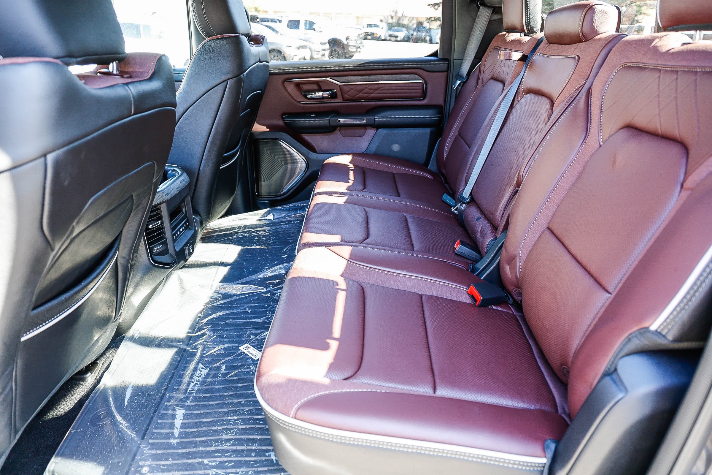 2026 Ram 1500 LIMITED CREW CAB 4X4 — 第 15 张照片，共 31 张