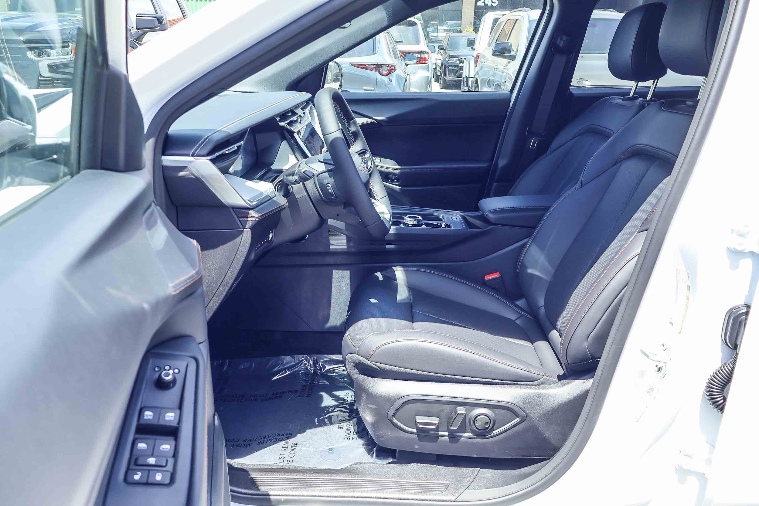 2026 Jeep Cherokee LAREDO 4X4 — foto 2 de 33