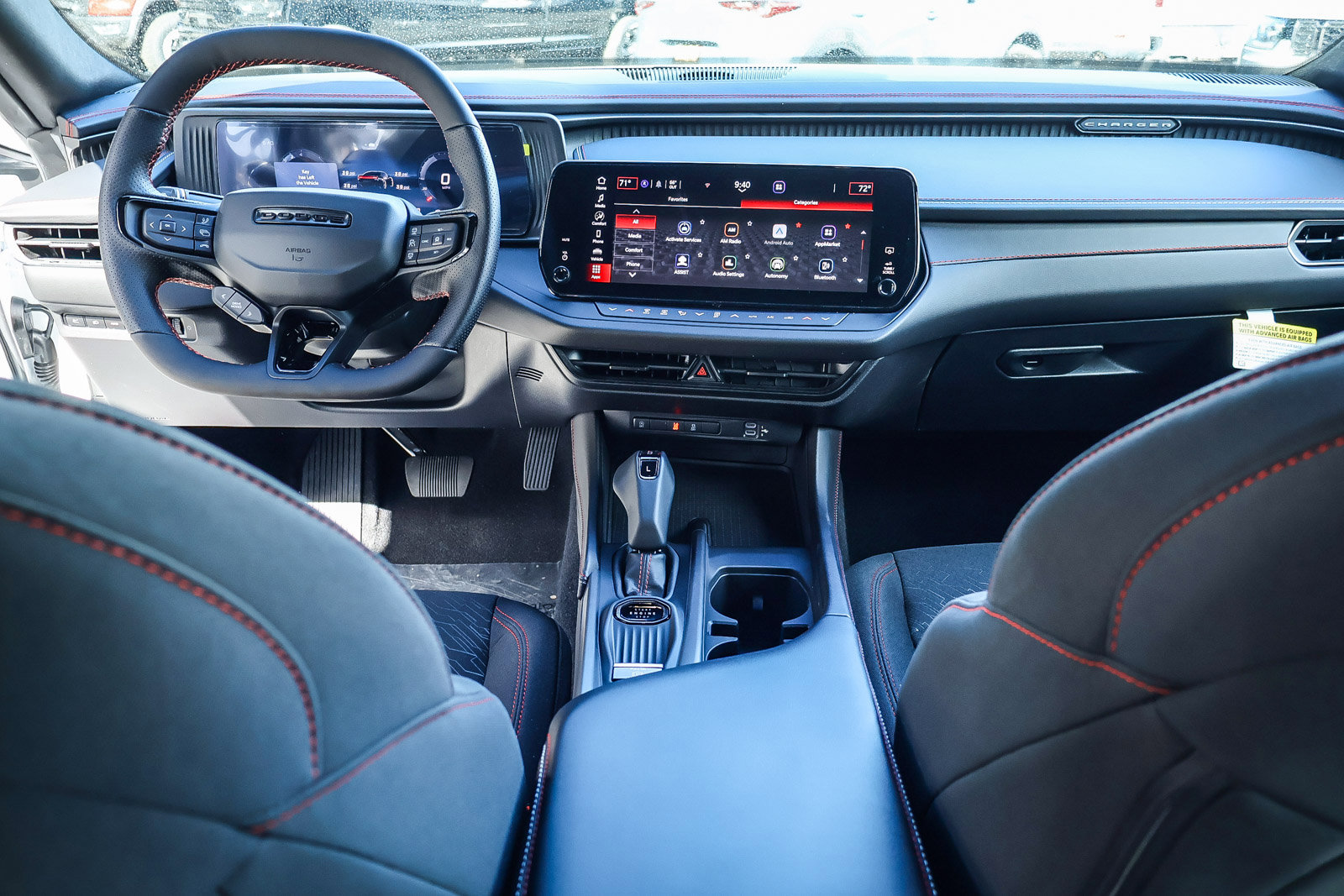 2026 Dodge Charger RT 4-DOOR AWD — foto 7 de 30