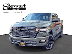 2026 Ram 1500 EXPRESS CREW CAB 4X4 5'7 BOX Pickup