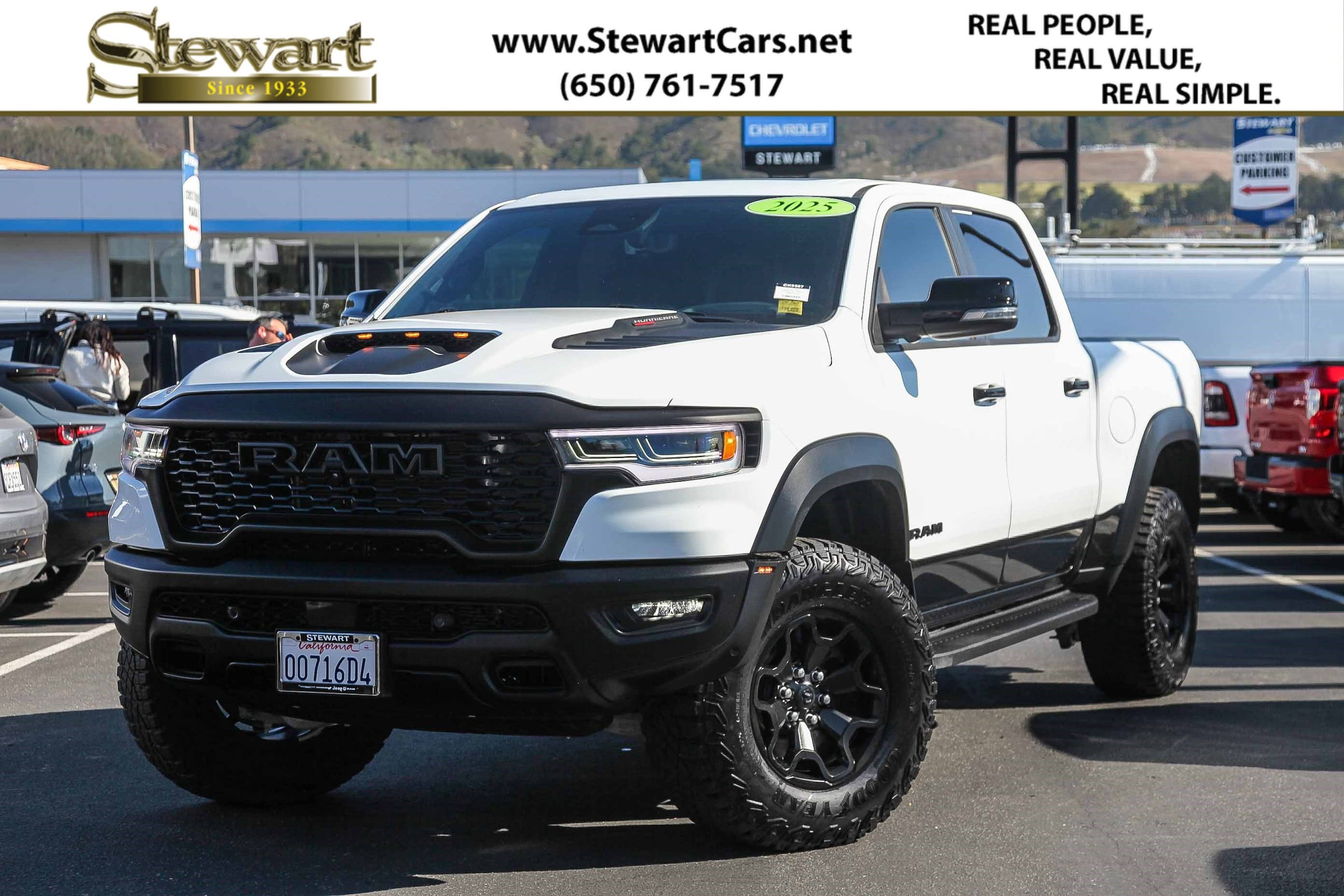 2025 Ram 1500 Truck Crew Cab 