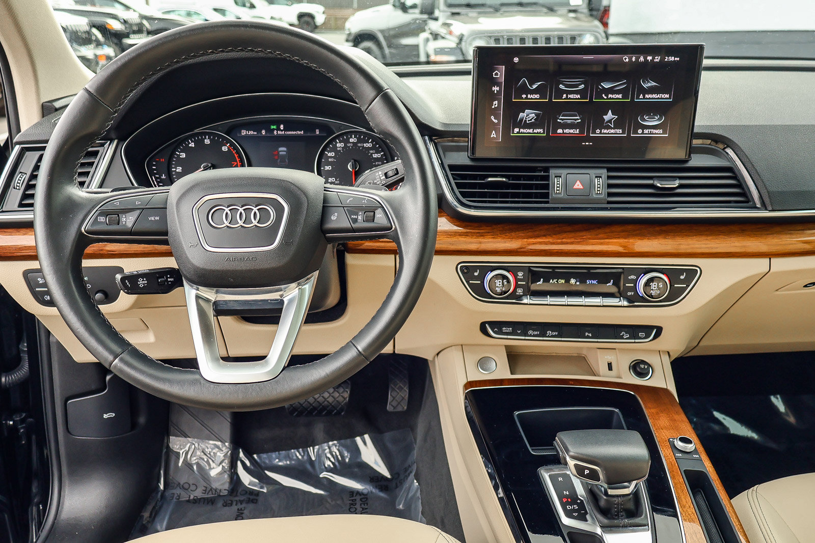 2023 Audi Q5 45 S line Premium photo 2