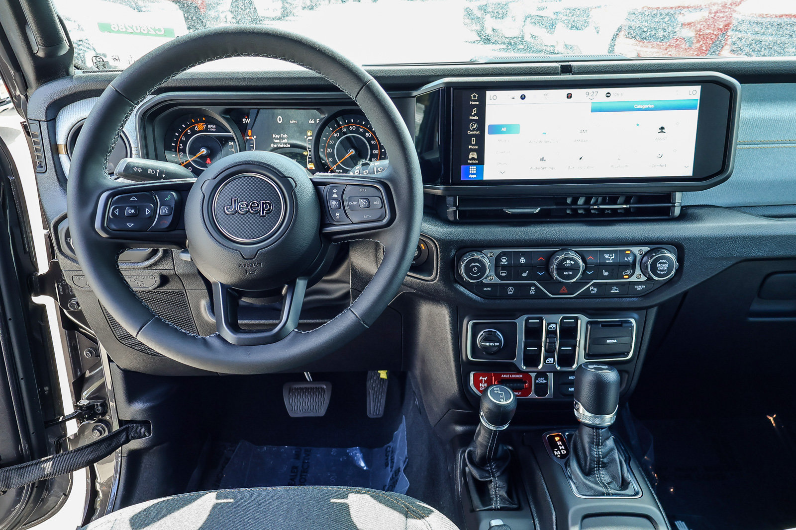2026 Jeep Wrangler 4-DOOR SPORT — photo 3 of 31