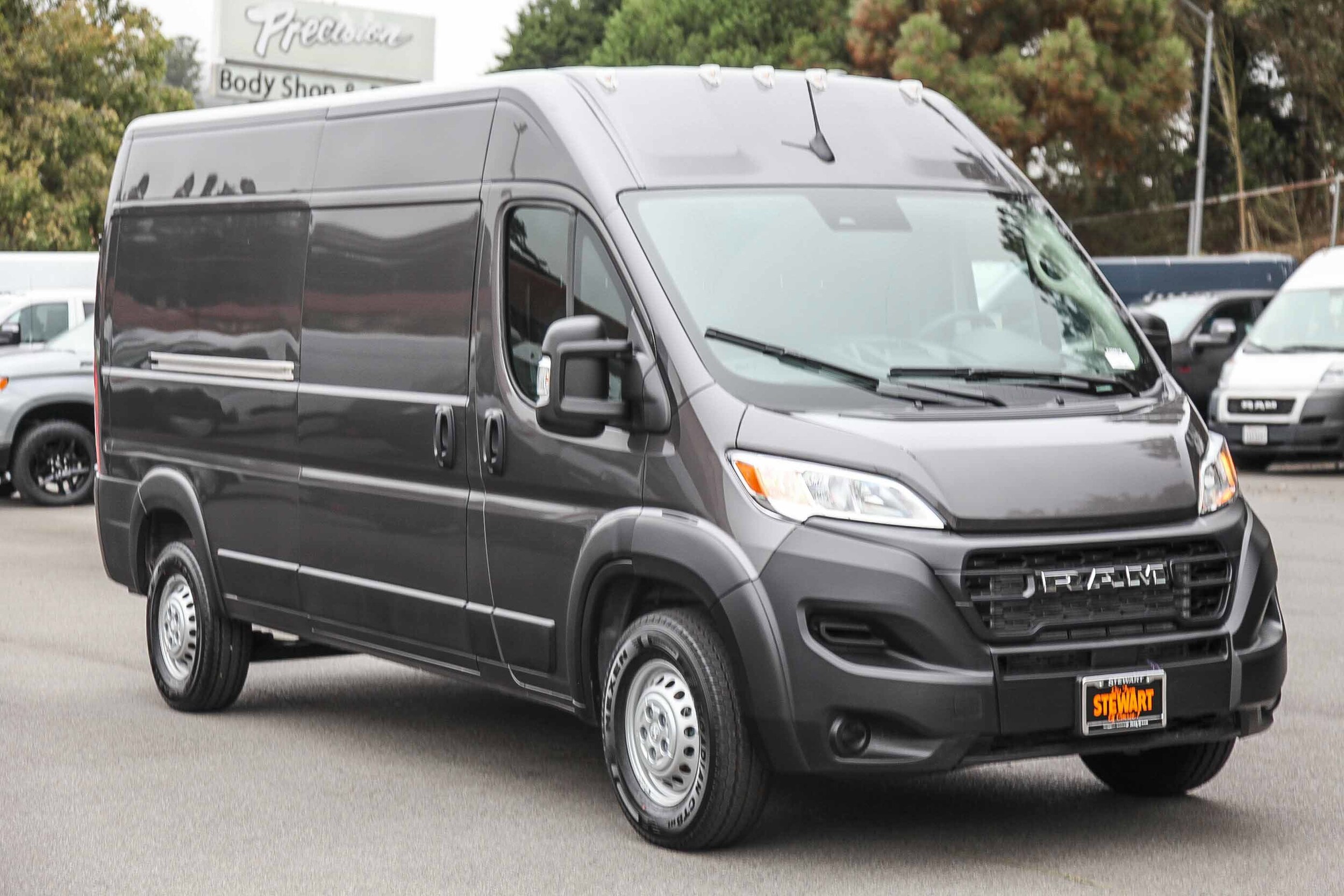 2026 Ram ProMaster 2500 Cargo Van photo 2