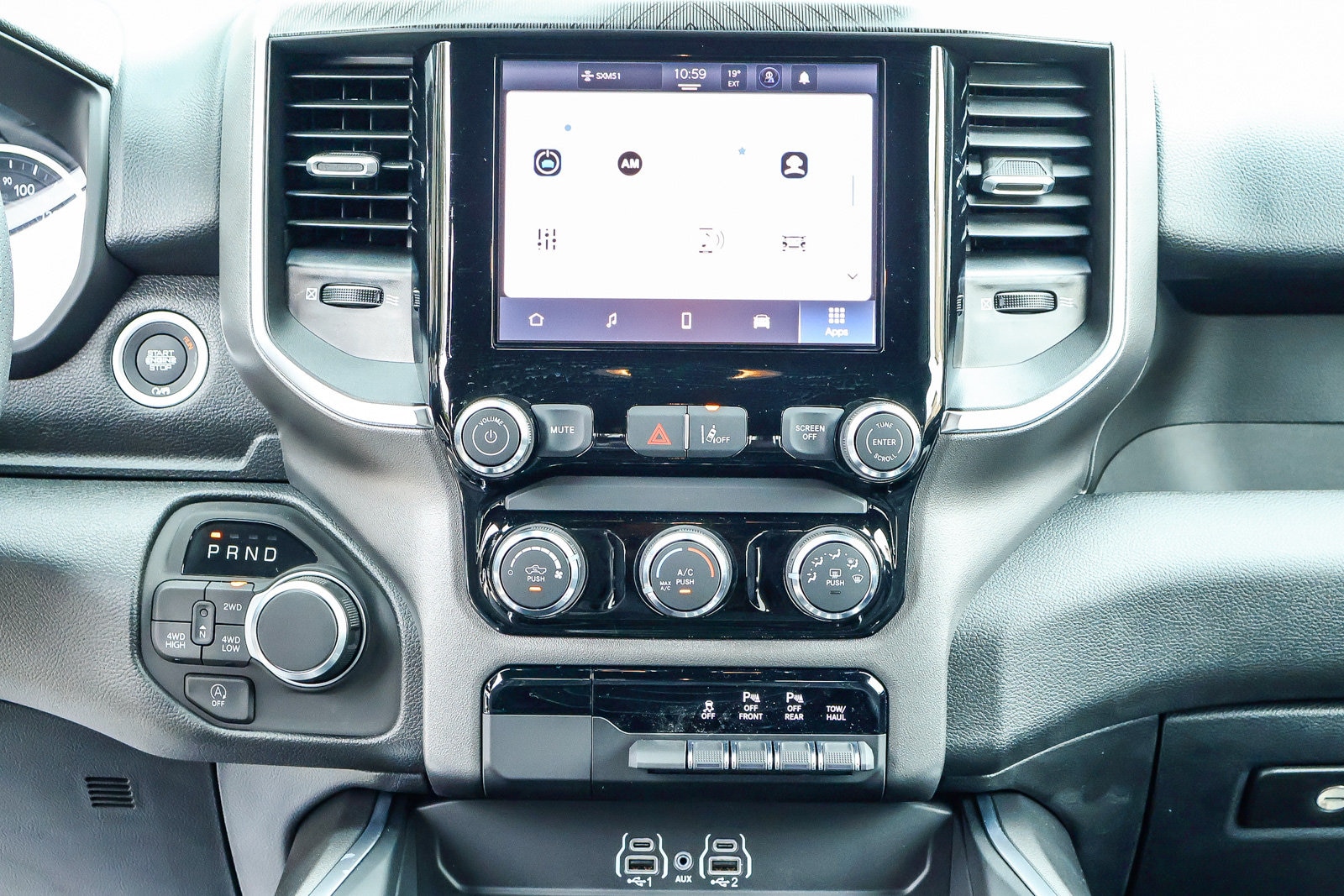 2026 Ram 1500 TRADESMAN CREW CAB 4X4 — 第 8 张照片，共 30 张