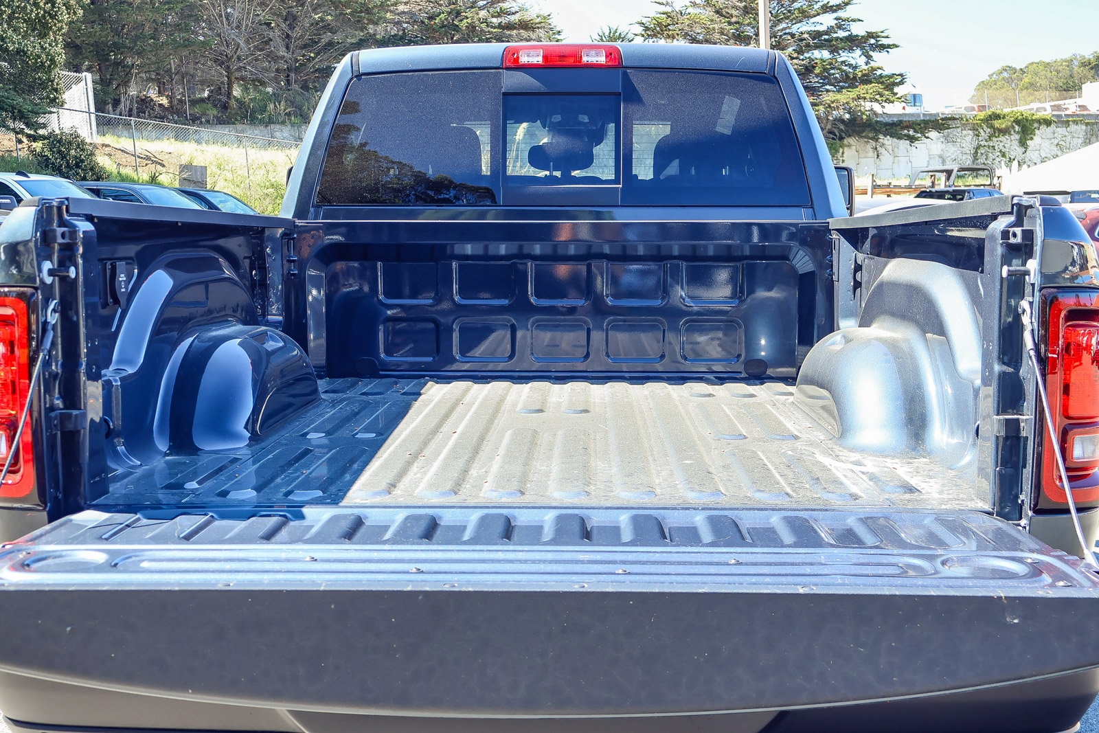 2026 Ram 2500 TRADESMAN CREW CAB 4X4 — 第 16 张照片，共 31 张