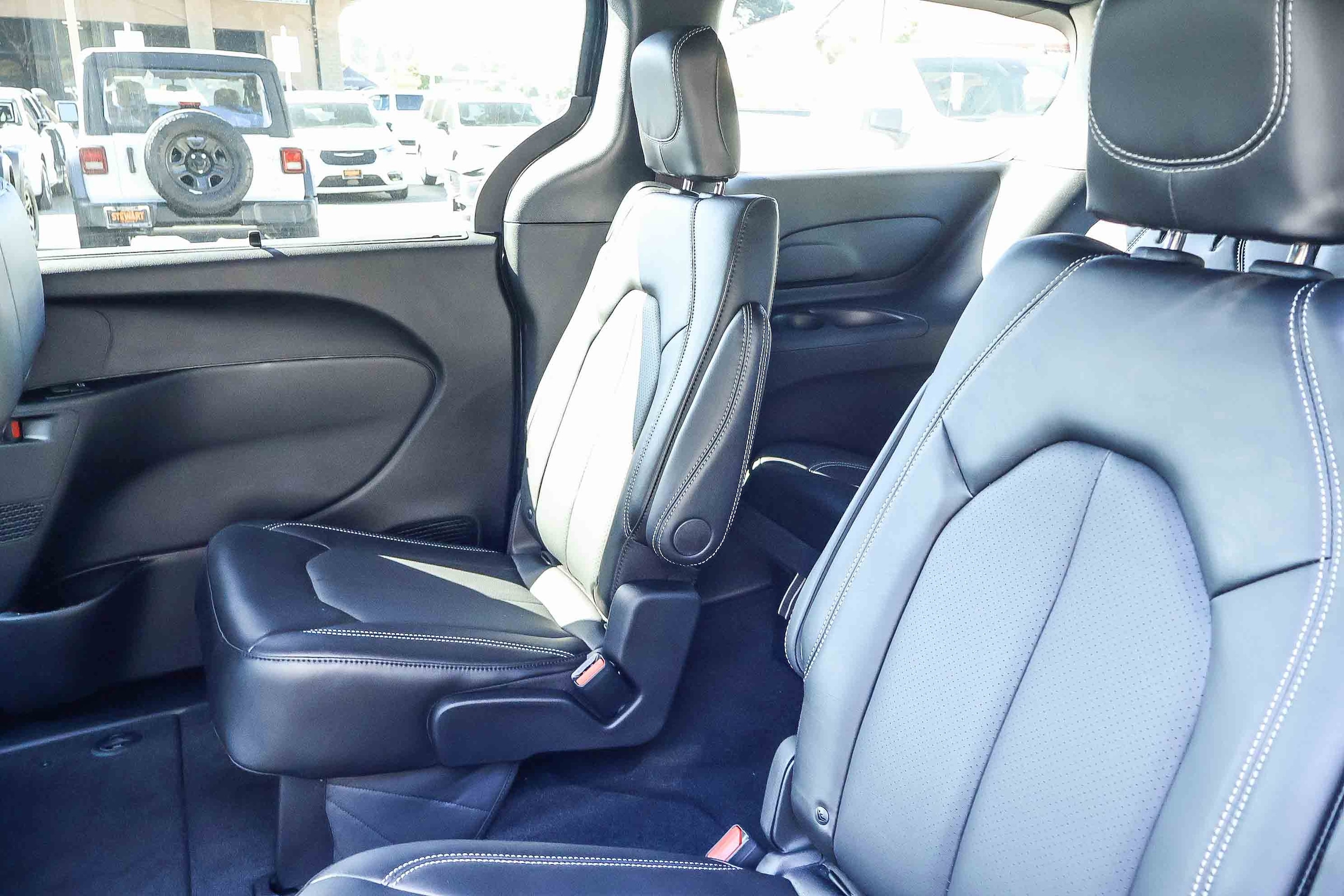 2026 Chrysler Pacifica SELECT — 第 16 张照片，共 34 张