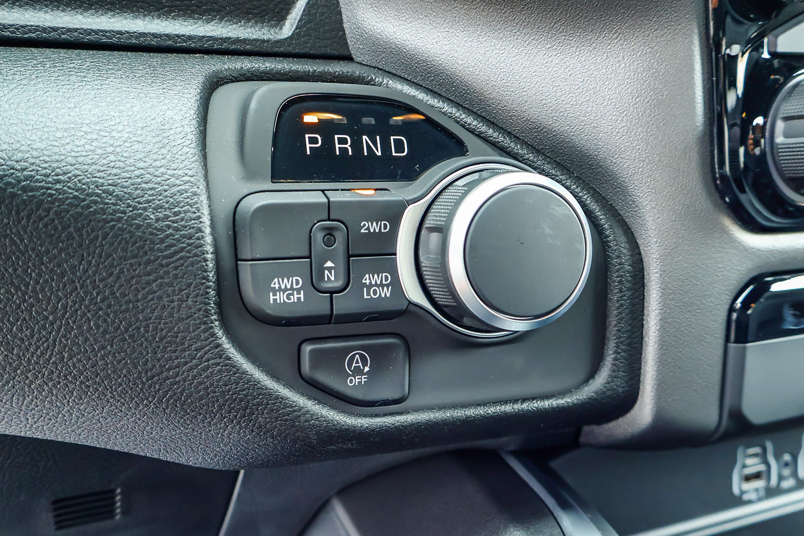 2026 Ram 1500 TRADESMAN CREW CAB 4X4 — 第 9 张照片，共 30 张