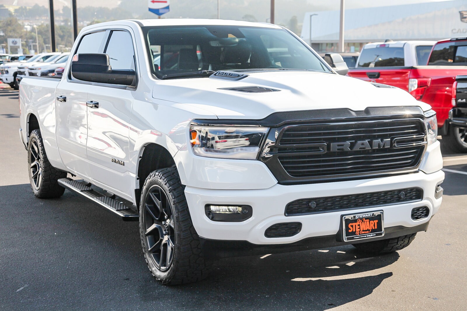 2023 Ram 1500 Laramie photo 3