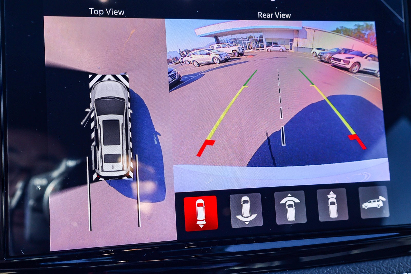 2026 Chrysler Pacifica Select - Photo 7