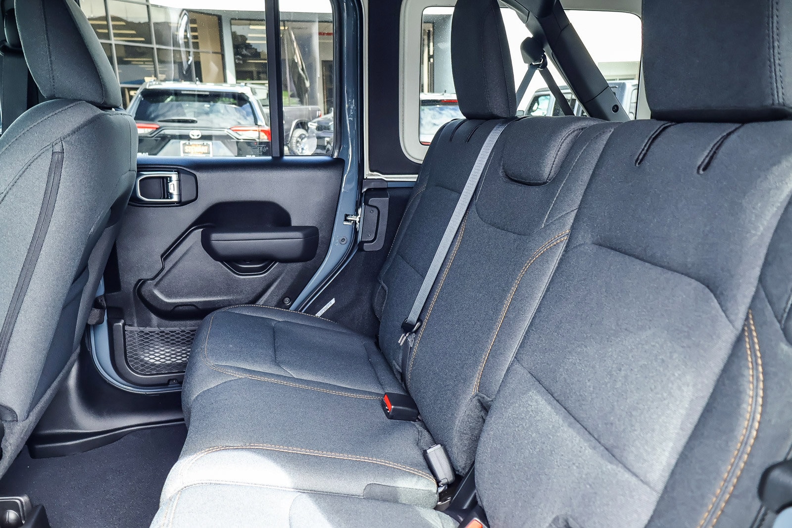 2026 Jeep Wrangler 4-DOOR SPORT — photo 16 of 32