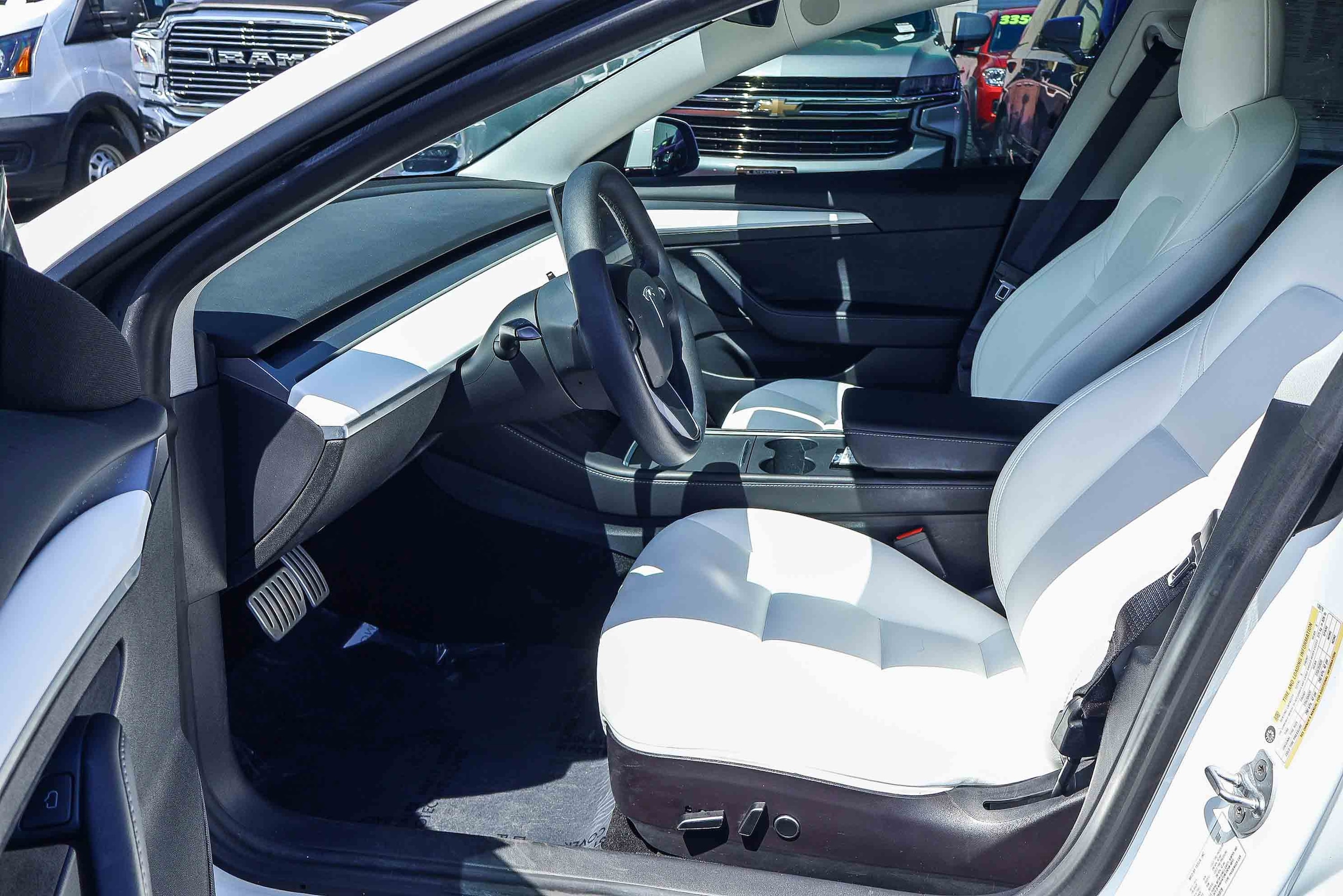 Used 2022 Tesla Model 3 Performance with VIN 5YJ3E1EC5NF136978 for sale in Colma, CA