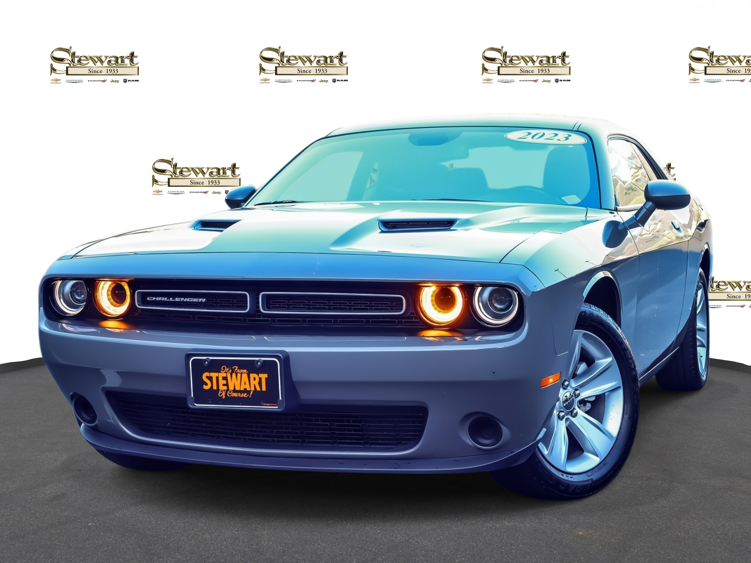 2023 Dodge Challenger SXT's photo