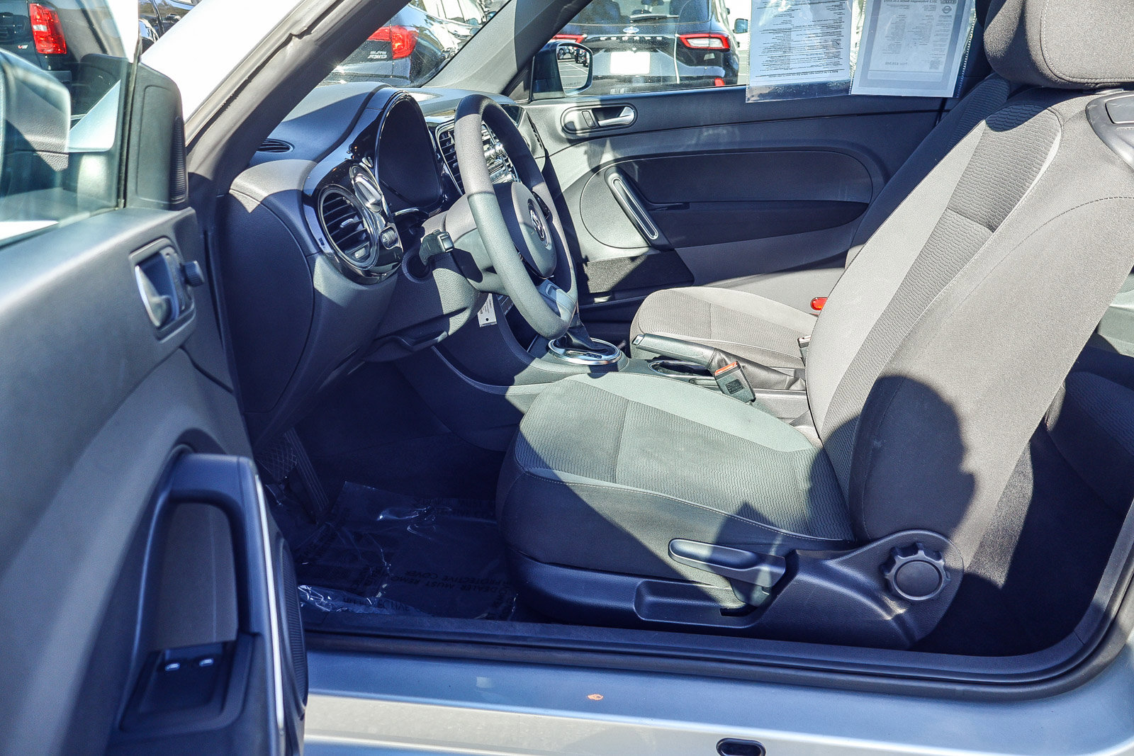 Used 2013 Volkswagen Beetle 2.5 with VIN 3VWFP7AT7DM637300 for sale in Colma, CA