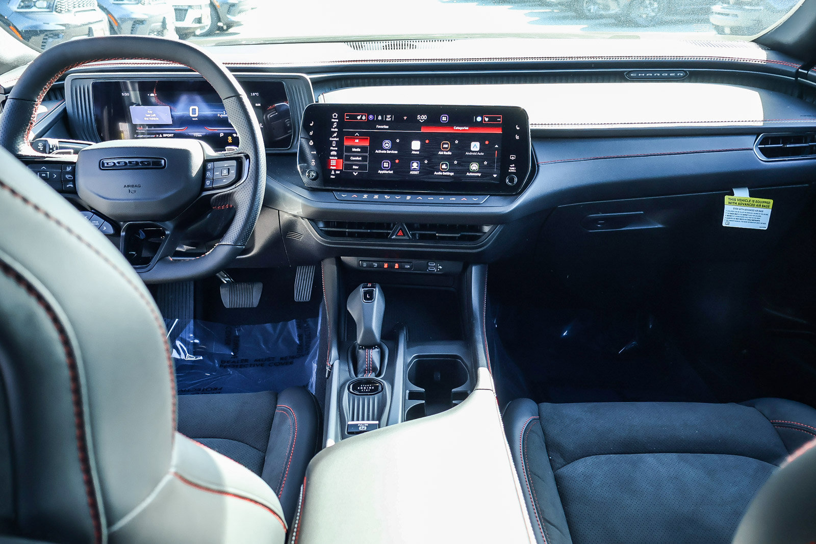 2026 Dodge Charger RT 4-DOOR AWD — larawan 10 ng 34