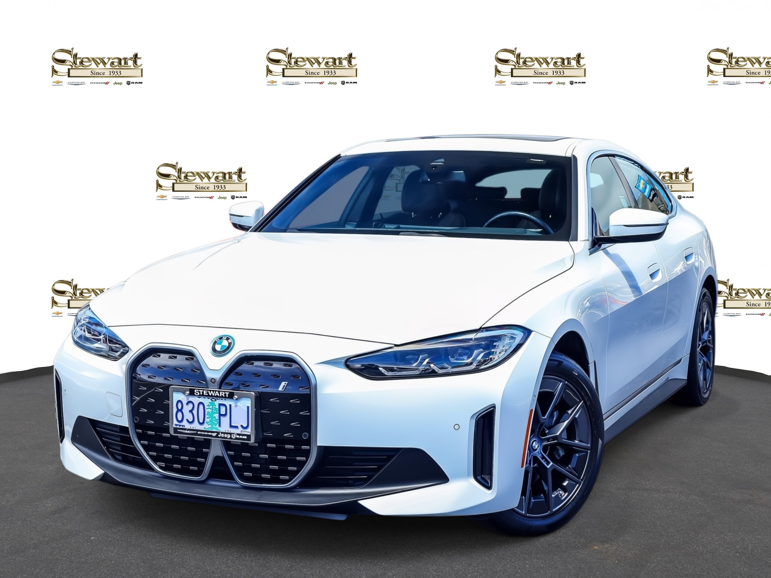 2024 BMW i4 xDrive40's photo