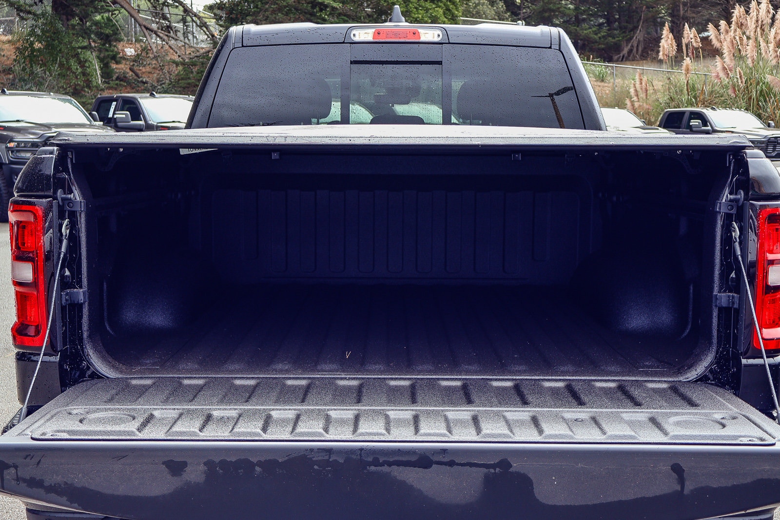 2026 Ram 1500 TRADESMAN CREW CAB 4X4 — foto 16 de 31