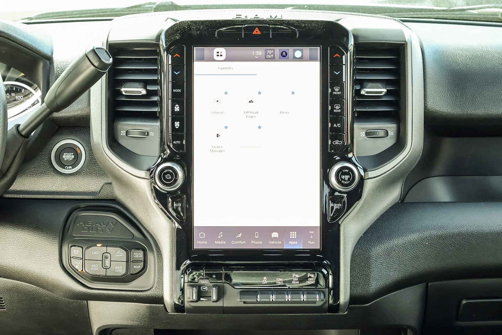 2026 Ram 2500 TRADESMAN CREW CAB 4X4 — 第 10 张照片，共 33 张