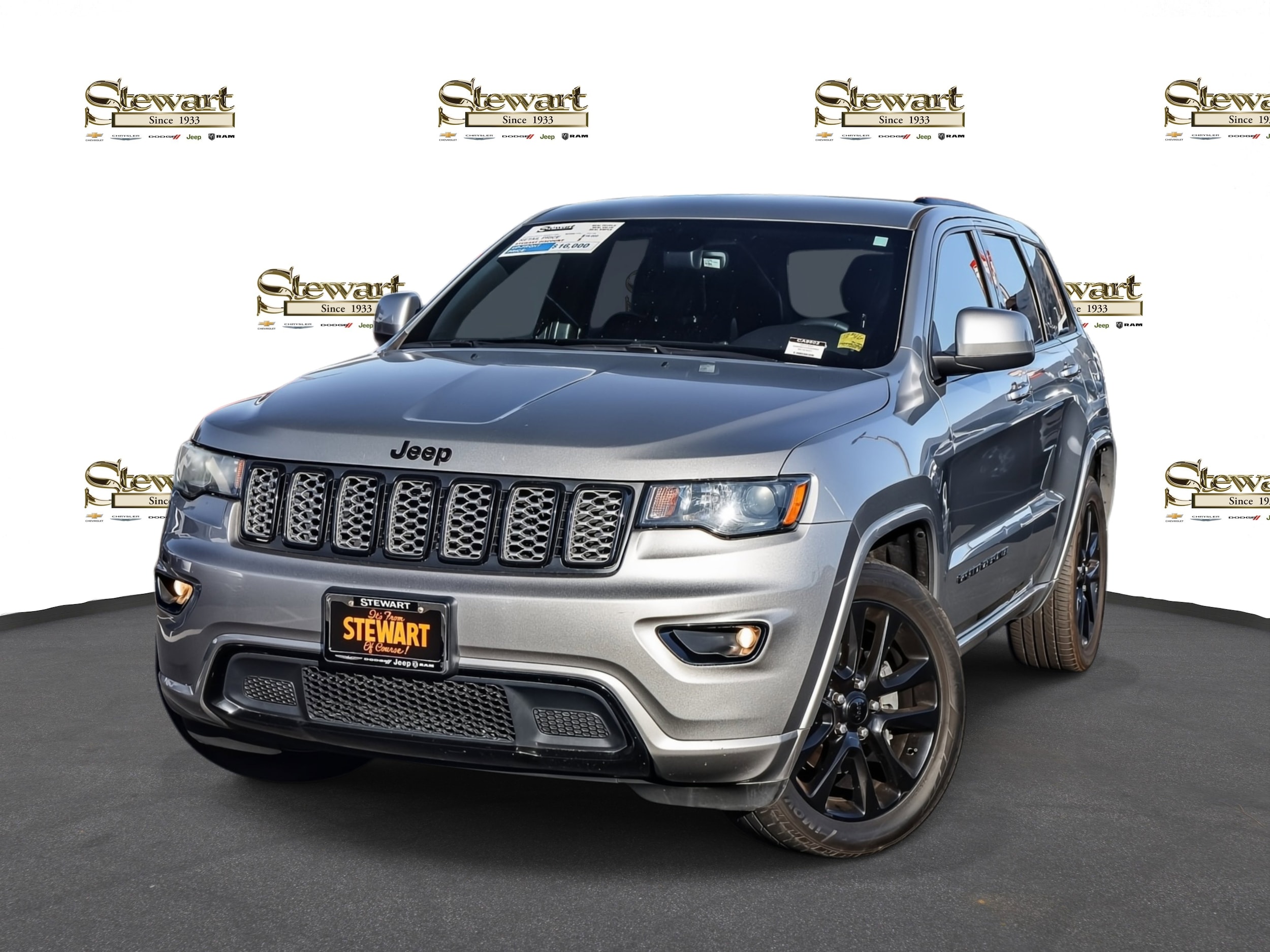 2017 Jeep Grand Cherokee Altitude's photo