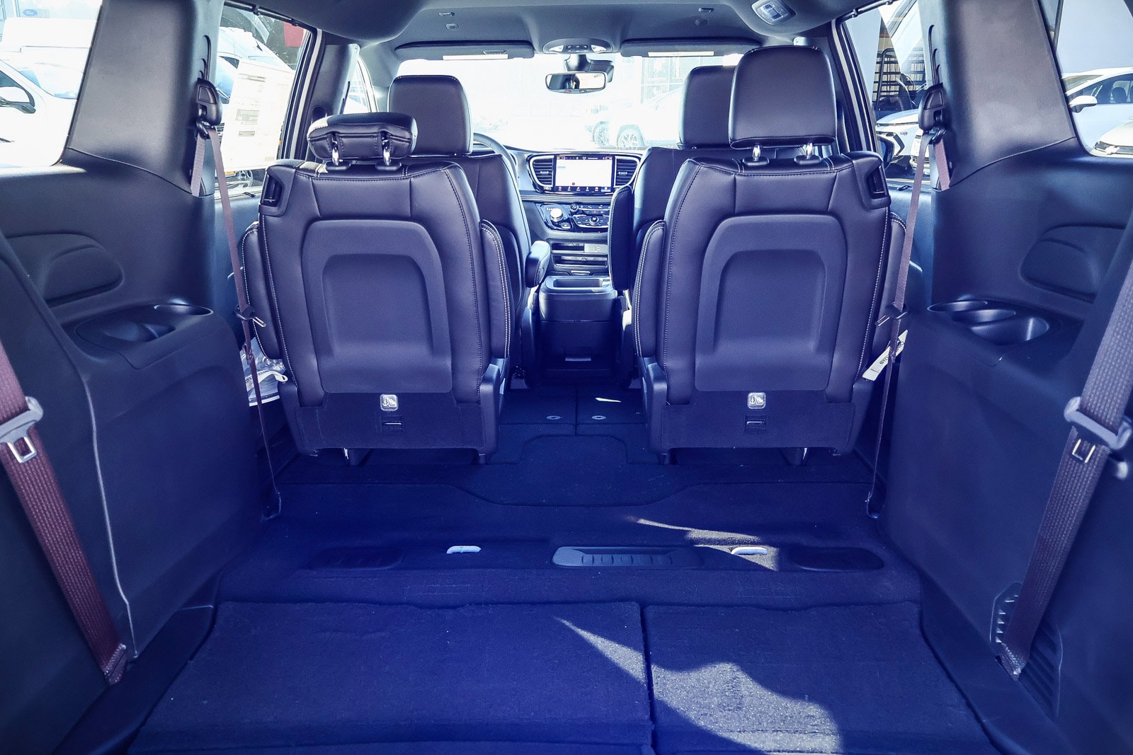 2026 Chrysler Pacifica Select - Photo 29