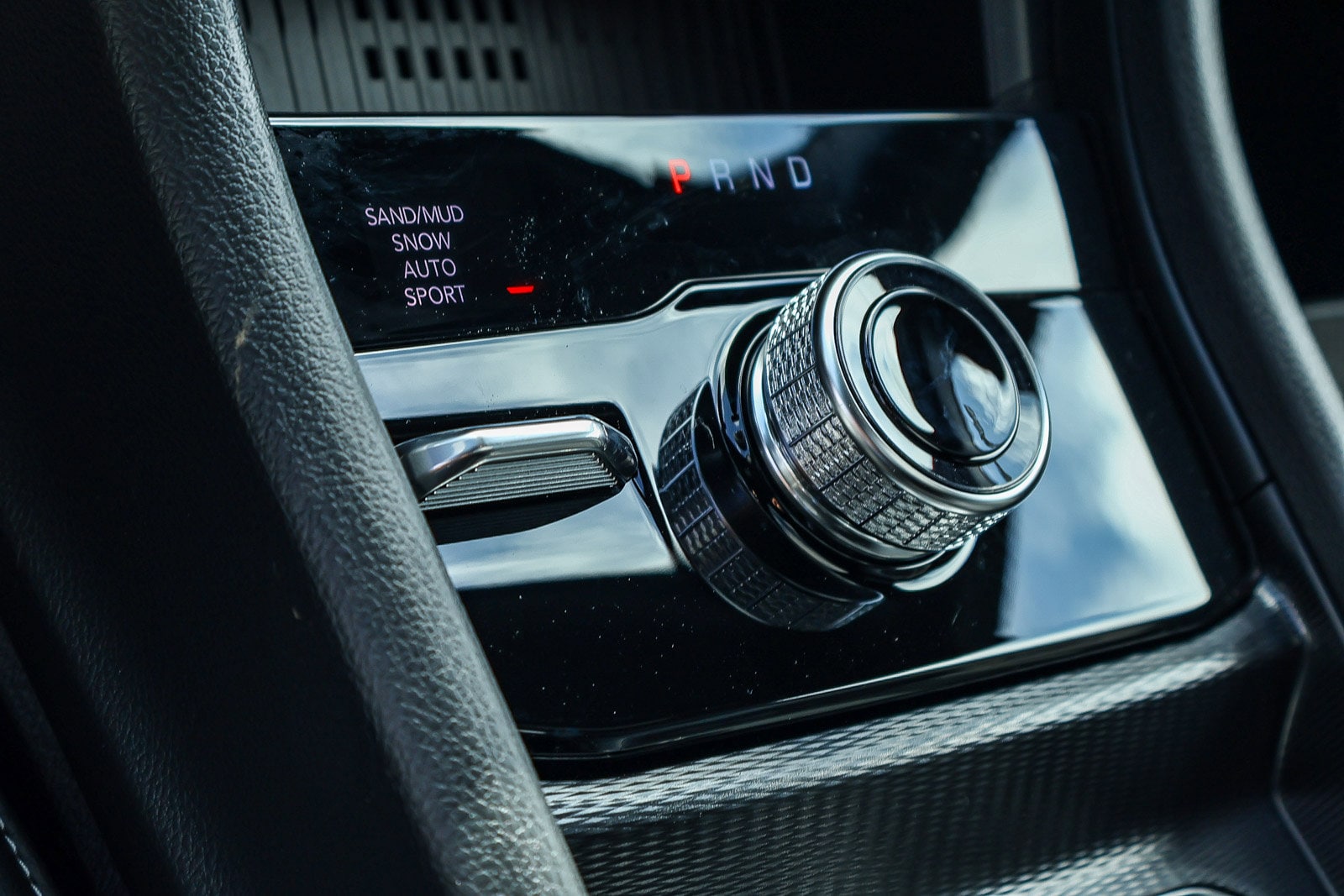 2026 Jeep Grand Cherokee L LAREDO 4X4 — photo 12 of 35