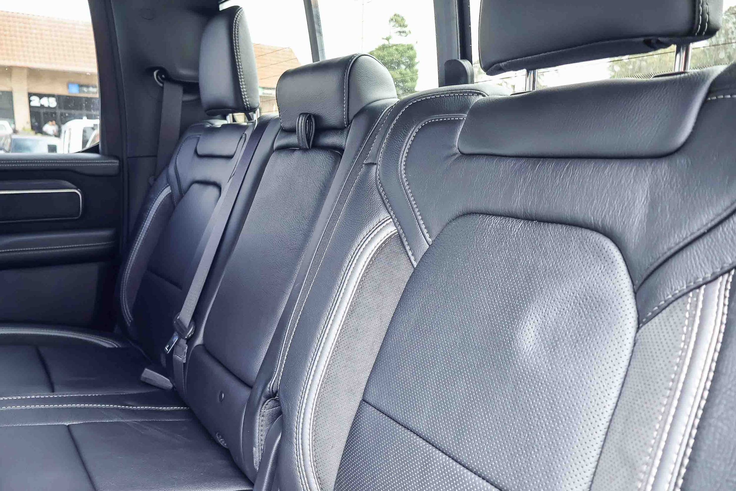 2026 Ram 1500 RHO / TRX CREW CAB 4X4 — 第 16 张照片，共 32 张