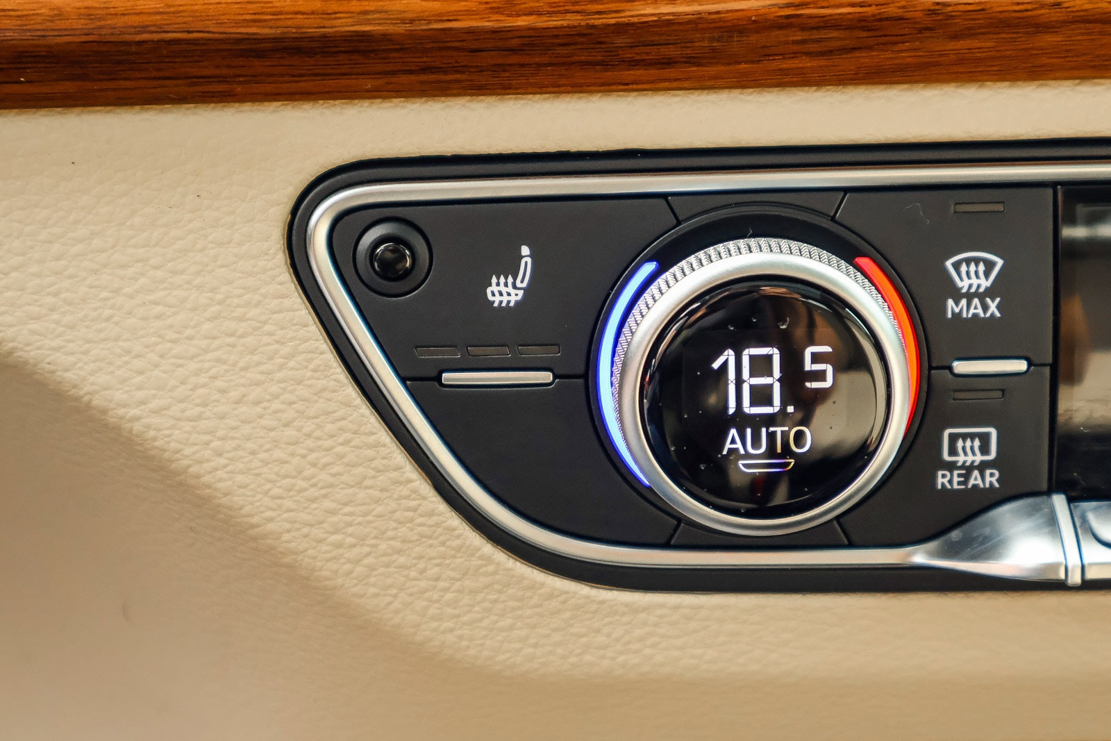 2023 Audi Q5 45 S line Premium photo 5