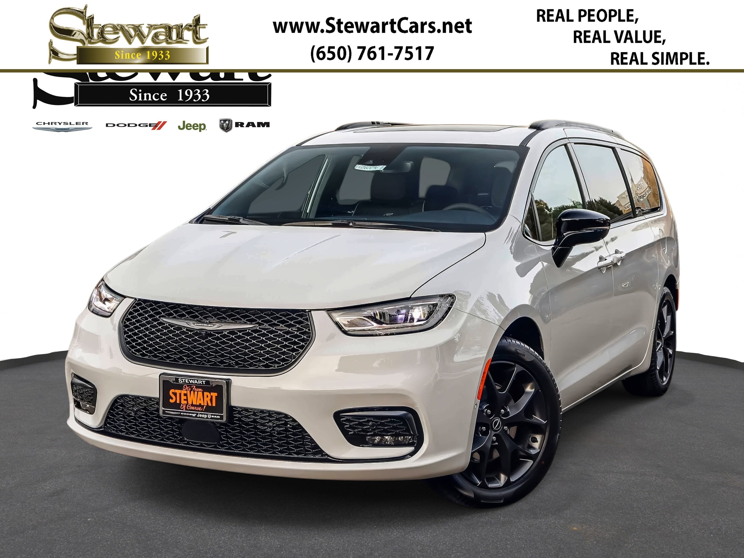 2026 Chrysler Pacifica Limited's photo