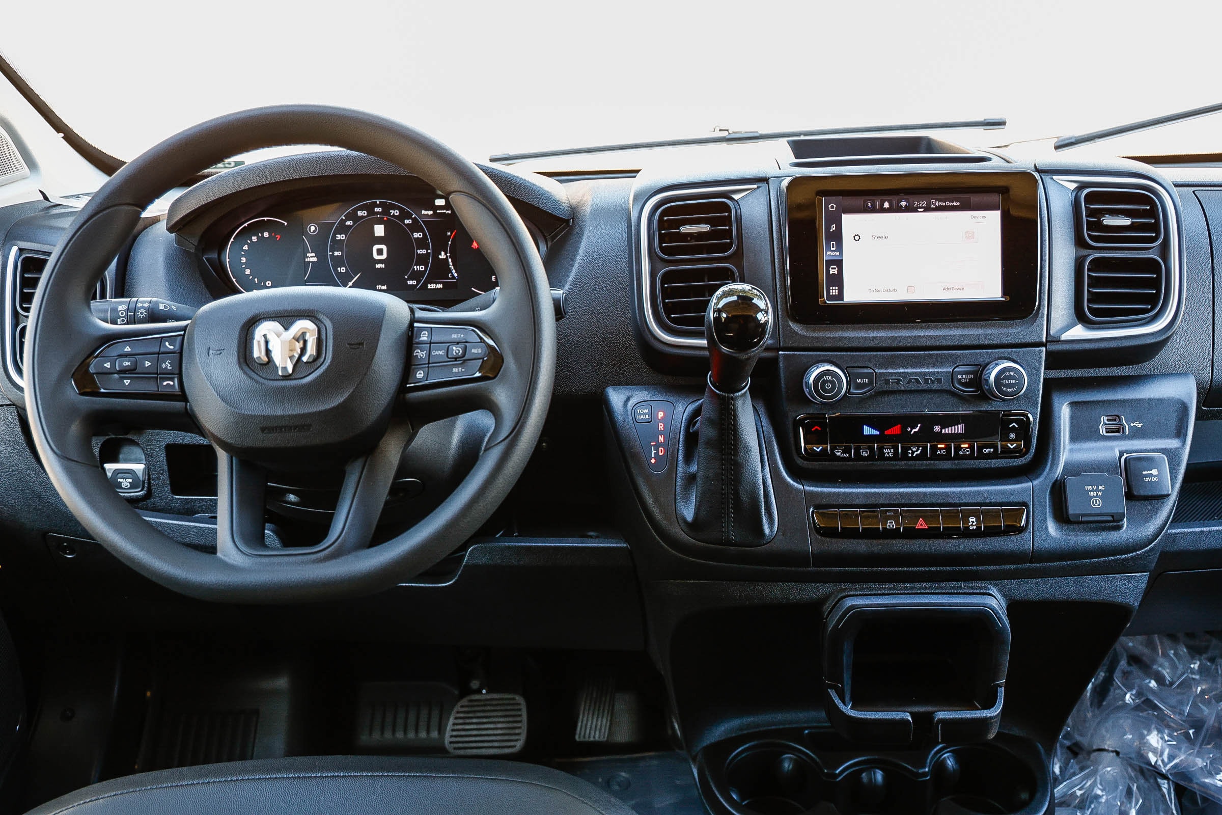2026 Ram ProMaster 1500 PROMASTER C/V LR 136 WB — foto 3 de 29