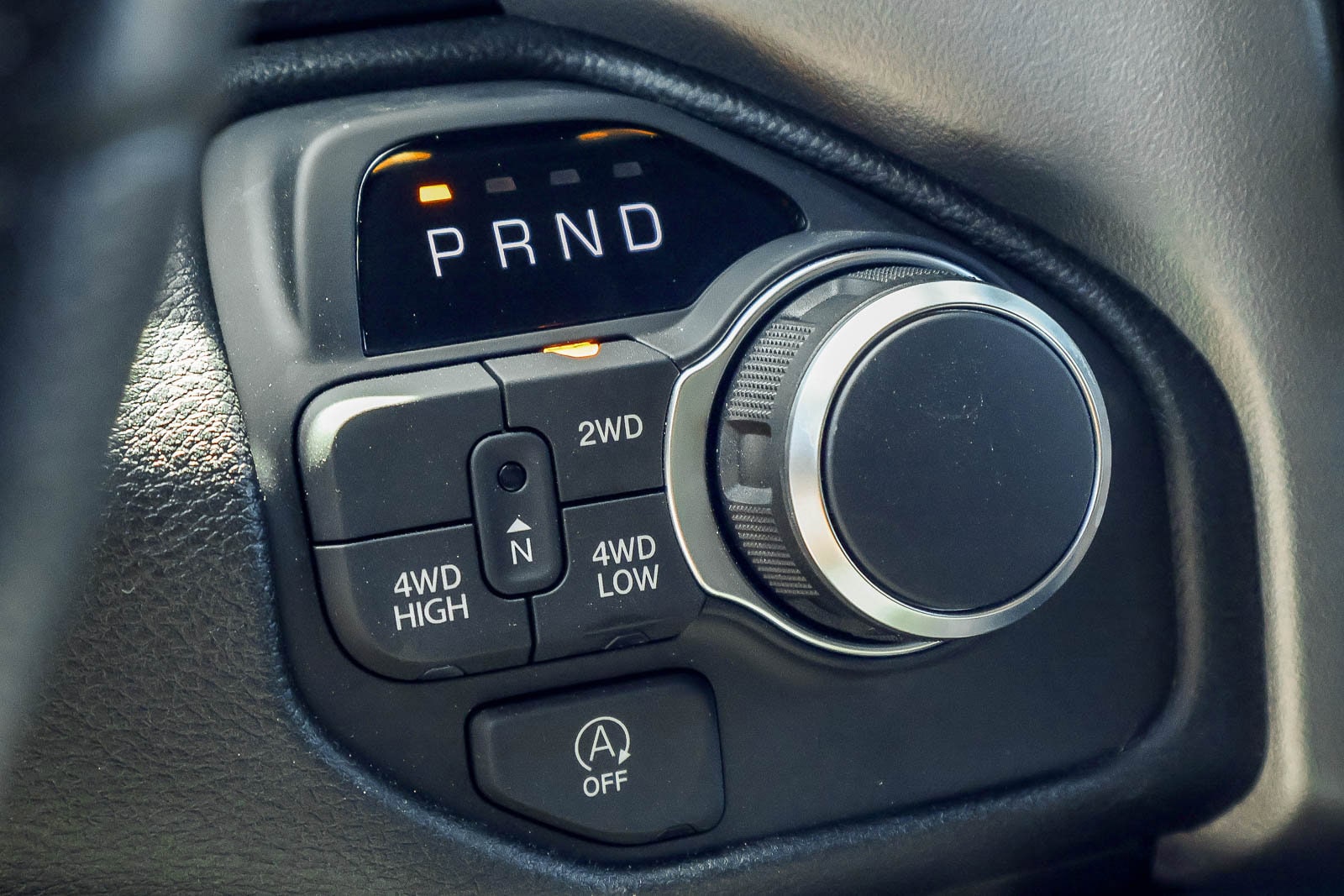2026 Ram 1500 TRADESMAN CREW CAB 4X4 — foto 9 de 30