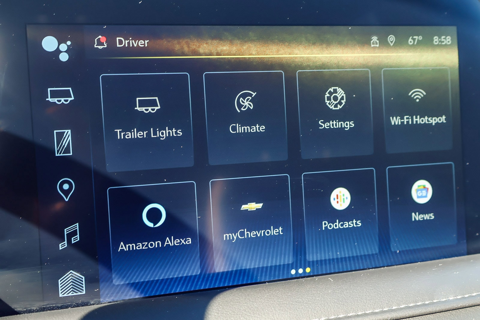 2024 Chevrolet Suburban LT photo 4