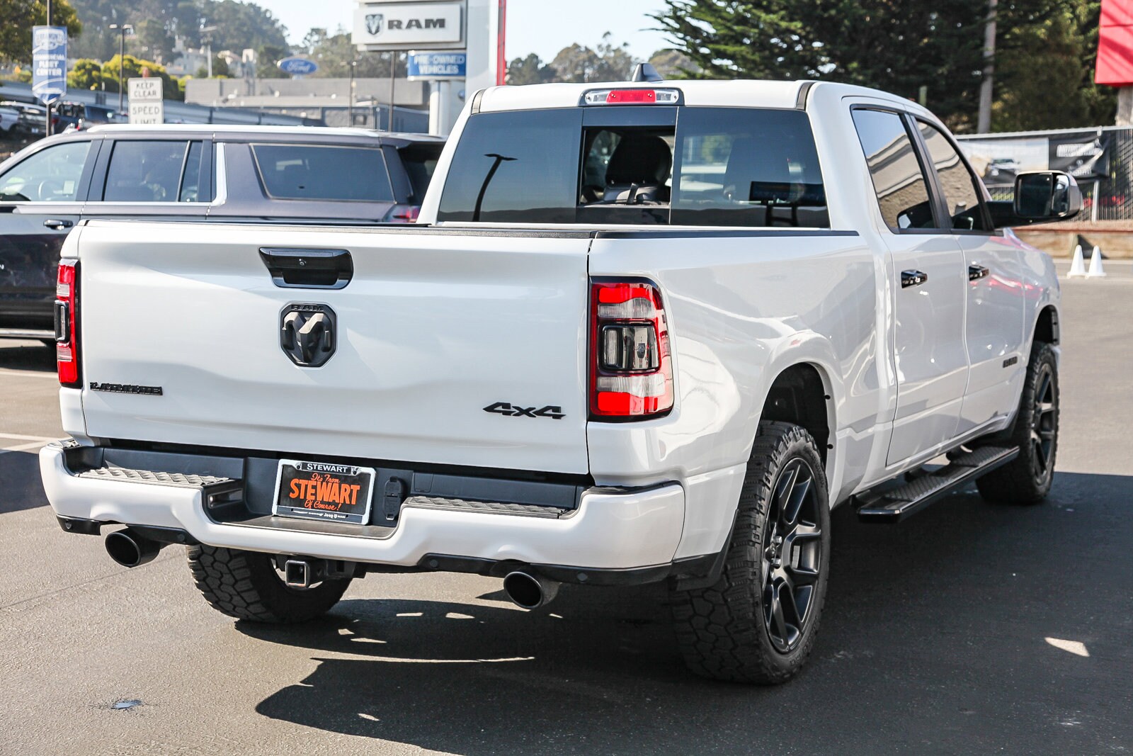 2023 Ram 1500 Laramie photo 4