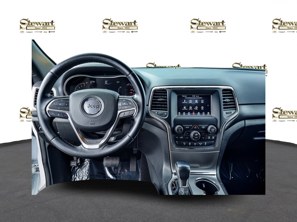 Used 2021 Jeep Grand Cherokee Laredo SUV