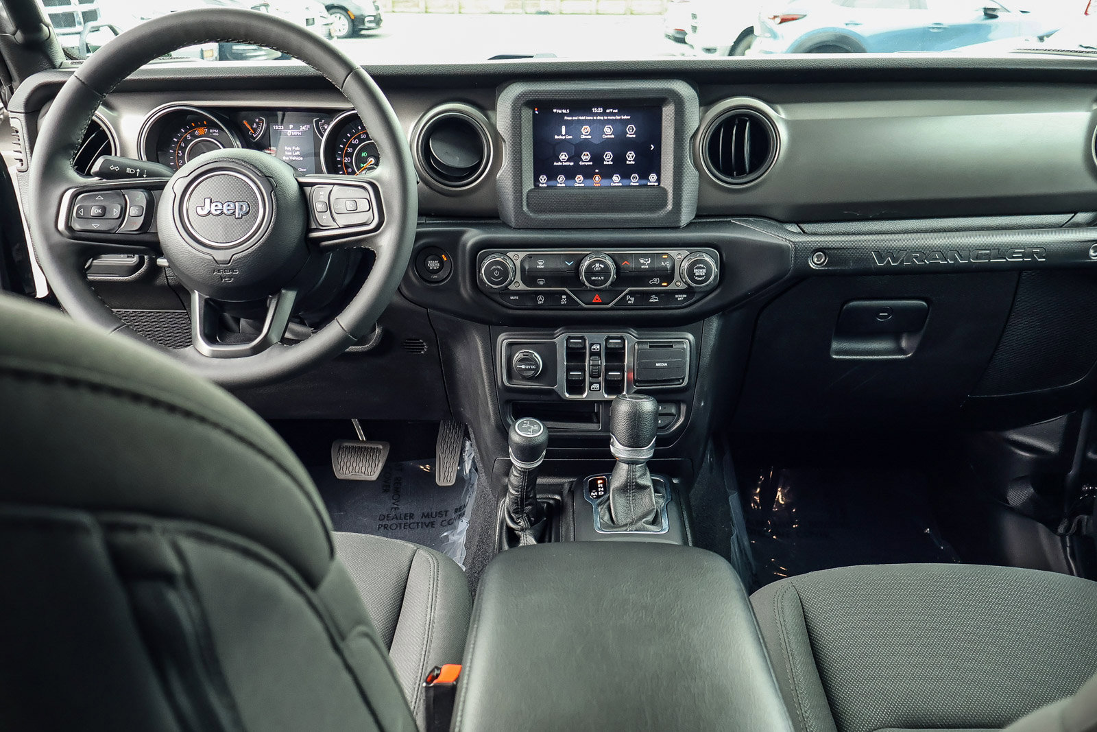 2023 Jeep Wrangler 4-DOOR SPORT 4X4 photo 6