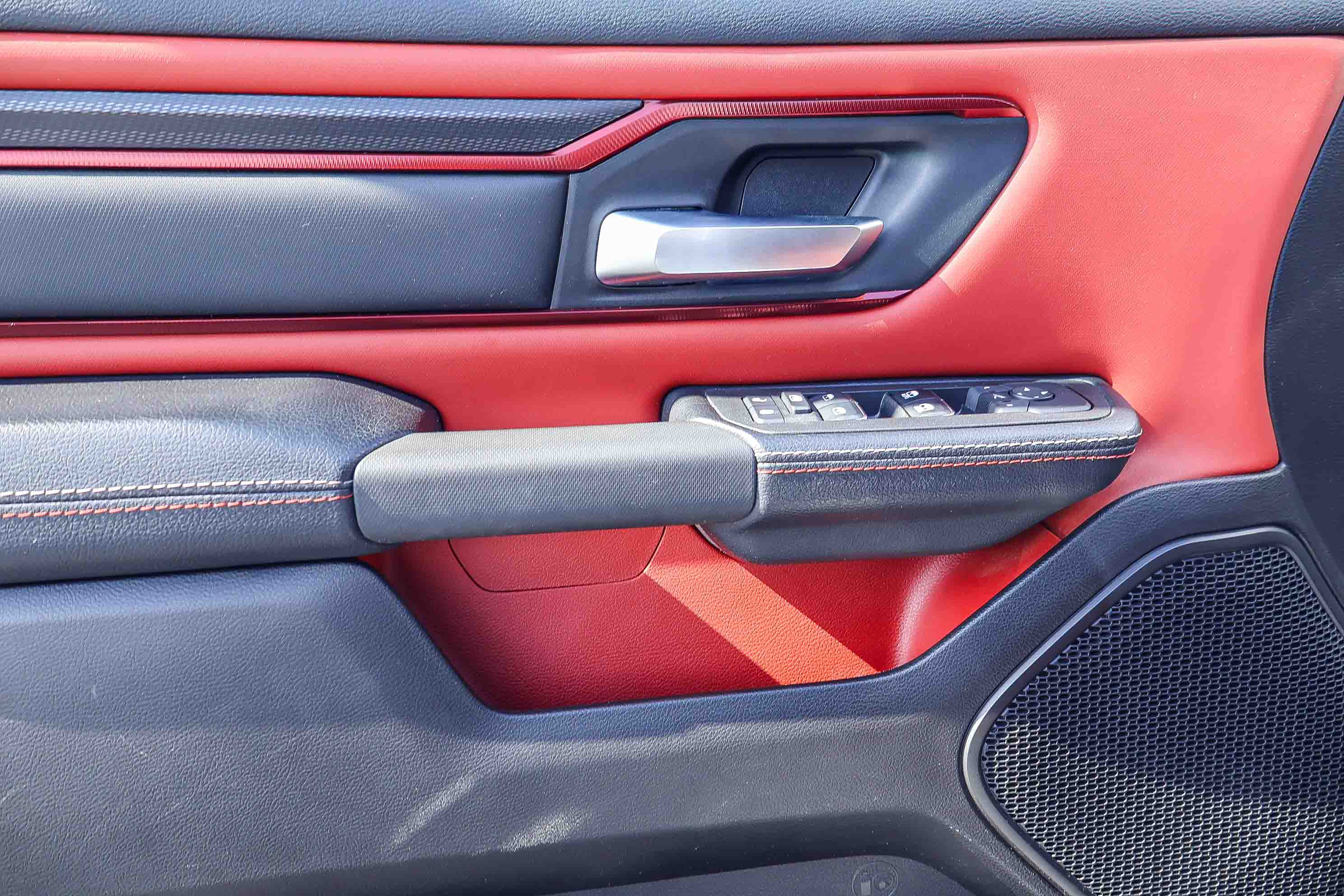 2025 Ram 1500 Rebel — photo 12 of 27