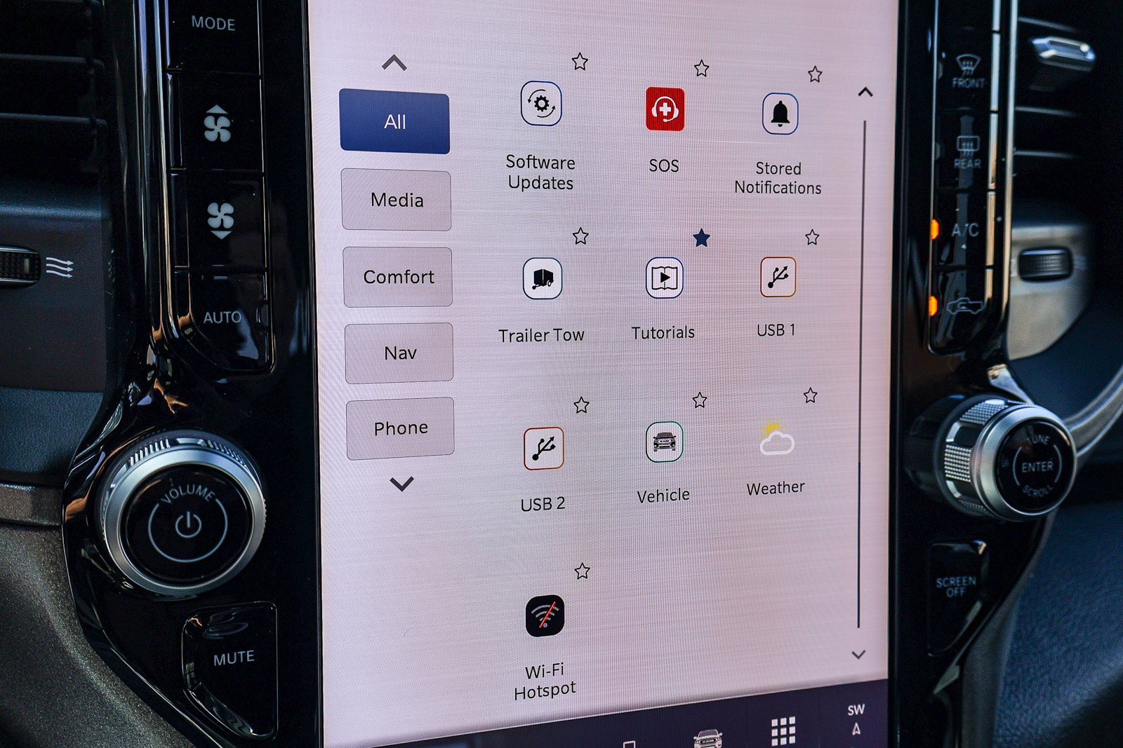 2026 Ram 2500 TRADESMAN CREW CAB 4X4 — photo 6 of 32