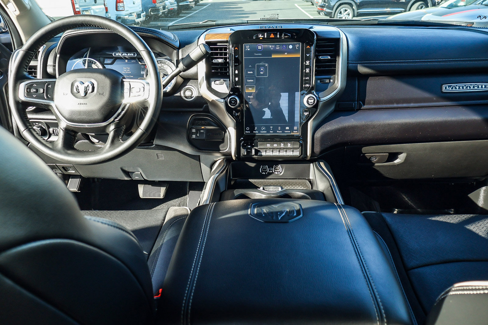 2024 Ram 3500 Laramie photo 3