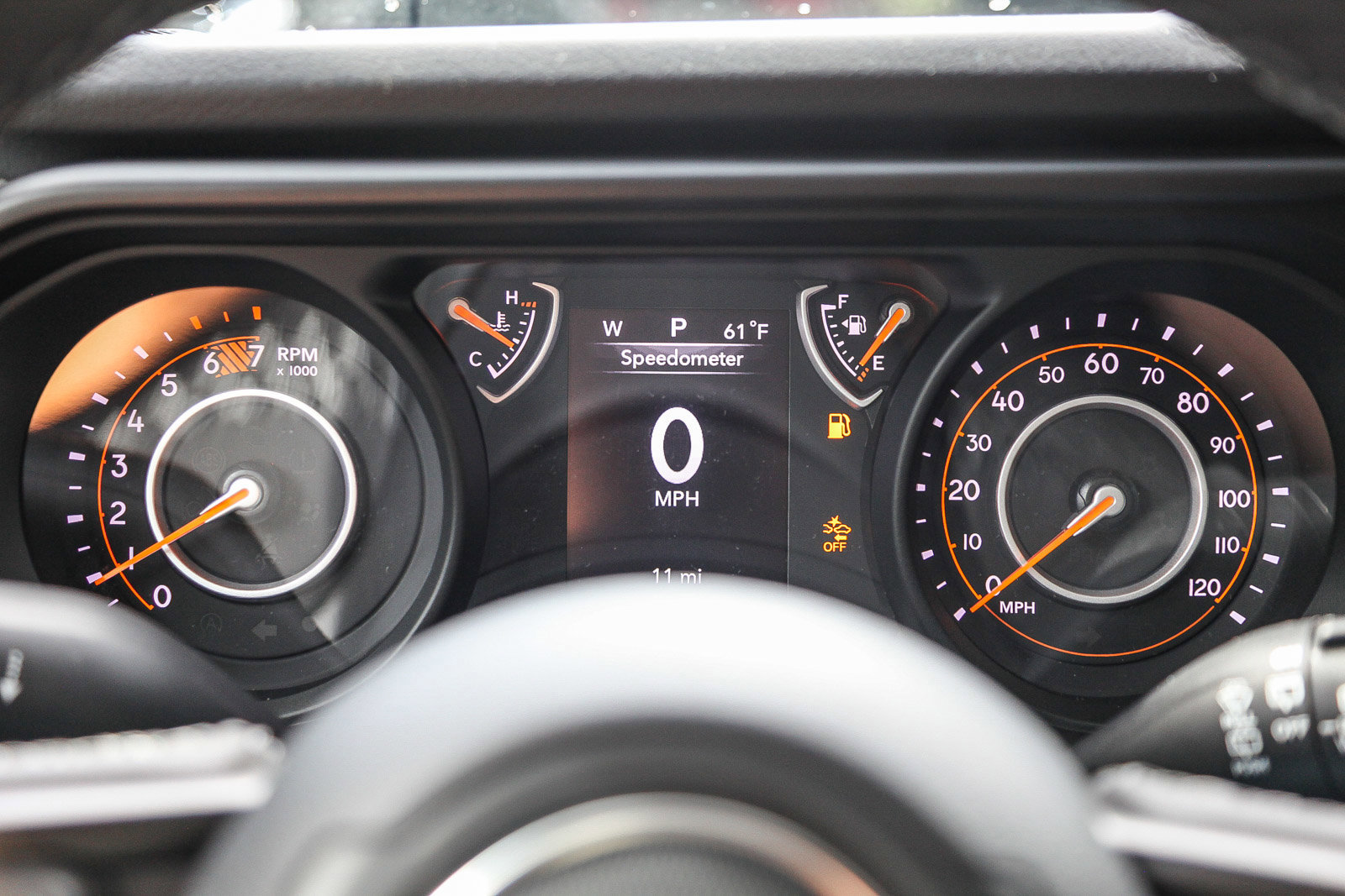 2026 Jeep Wrangler 2-DOOR SPORT — 第 12 张照片，共 30 张