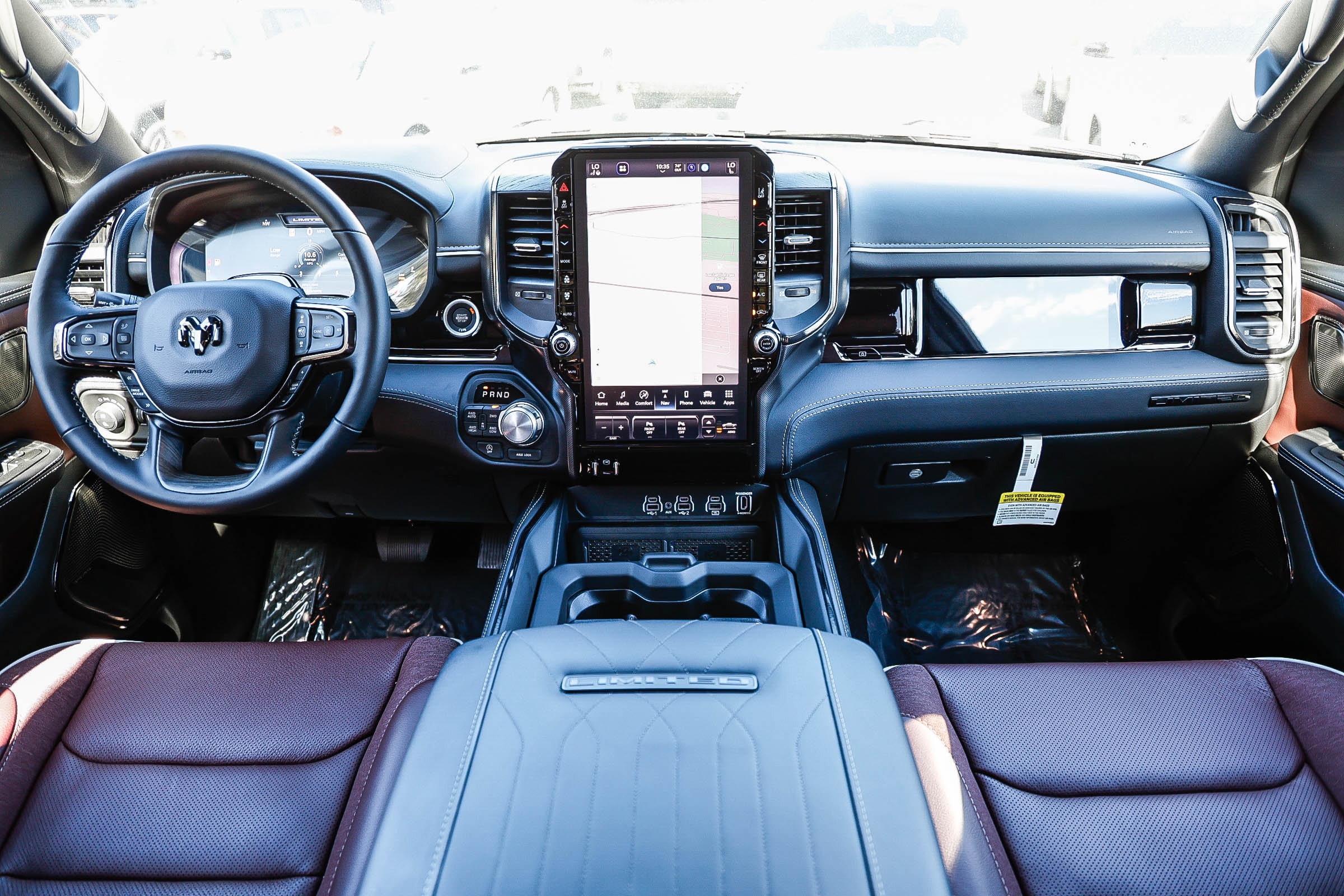 2026 Ram 1500 LIMITED CREW CAB 4X4 — 第 7 张照片，共 31 张