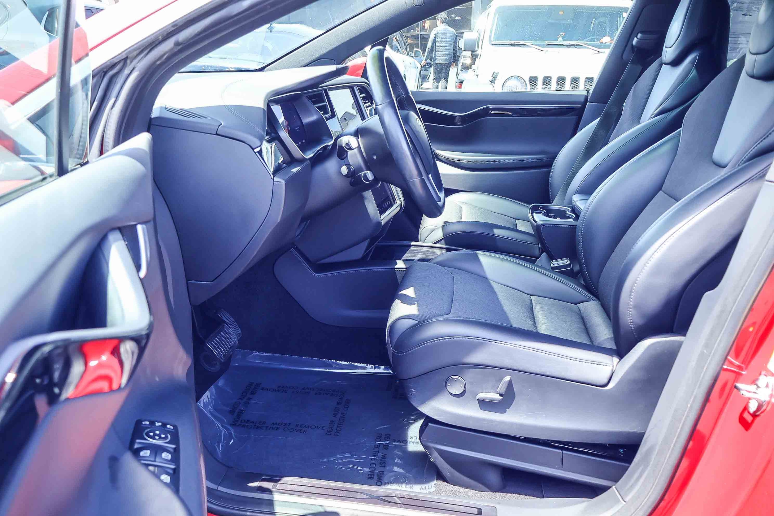 Used 2018 Tesla Model X 75D with VIN 5YJXCAE27JF126459 for sale in Colma, CA