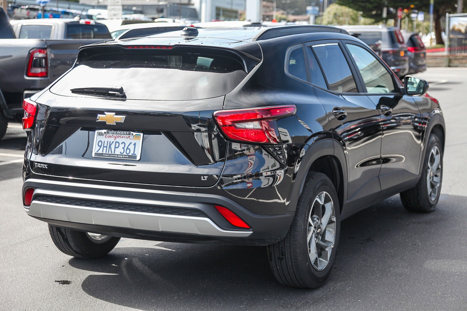 2024 Chevrolet Trax LT photo 4