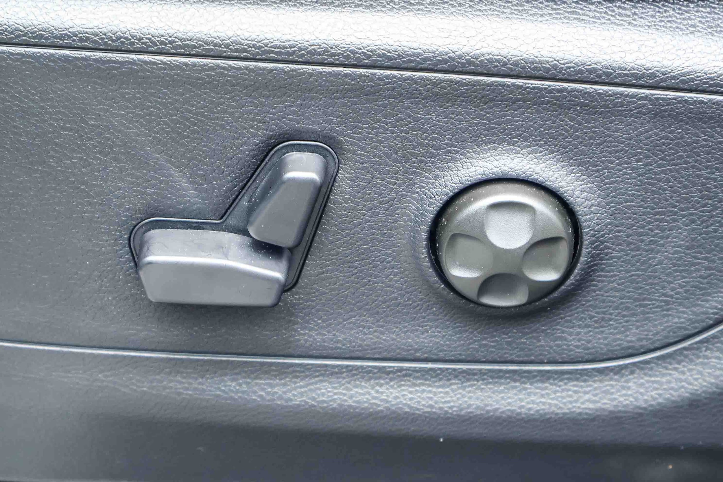 2026 Ram 1500 RHO / TRX CREW CAB 4X4 — 第 13 张照片，共 32 张