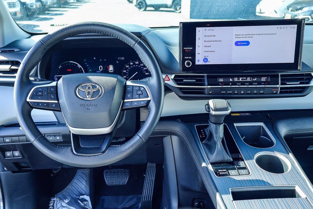 Used 2025 Toyota Sienna XLE 7 Passenger Van Passenger Van