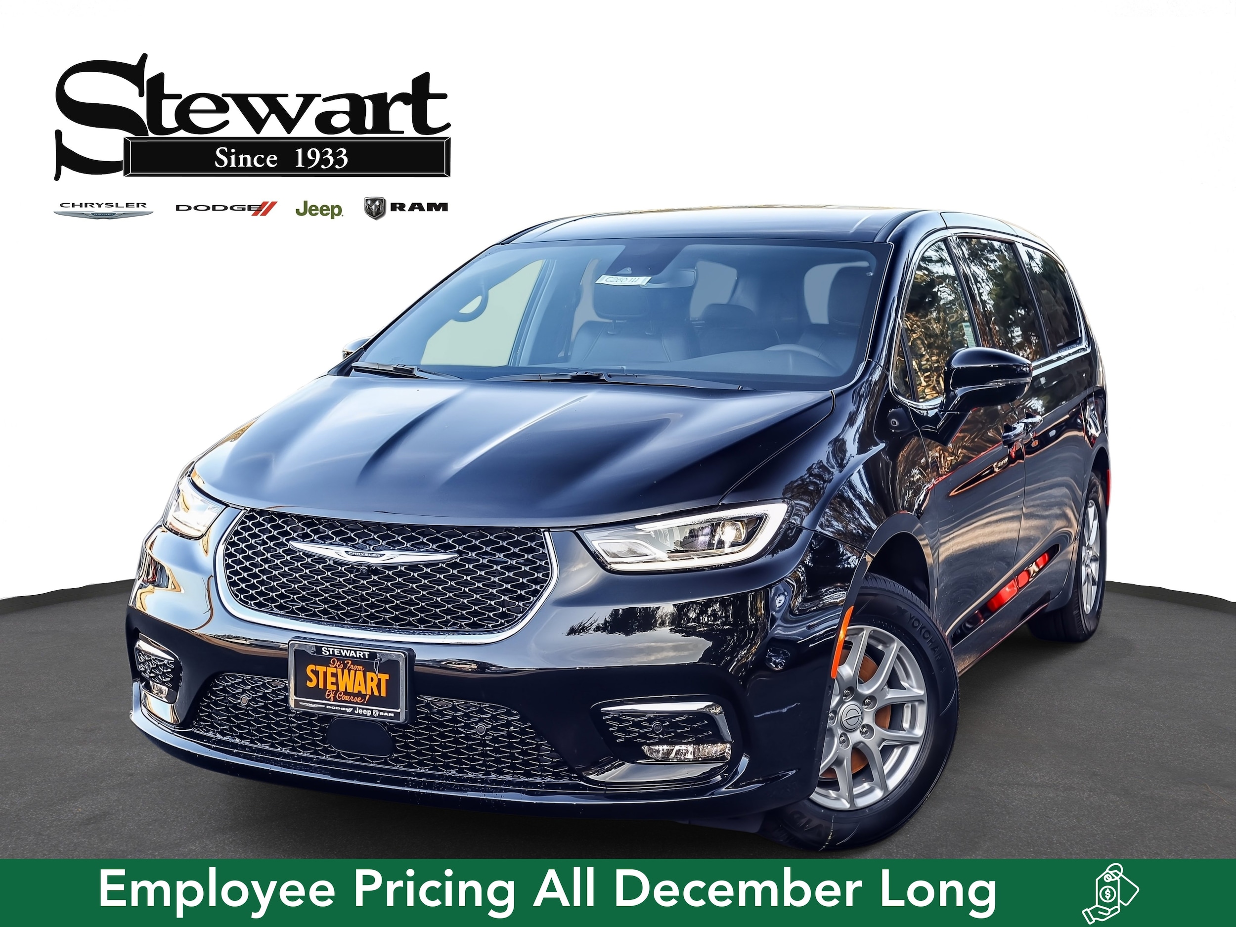 2026 Chrysler Pacifica Select's photo