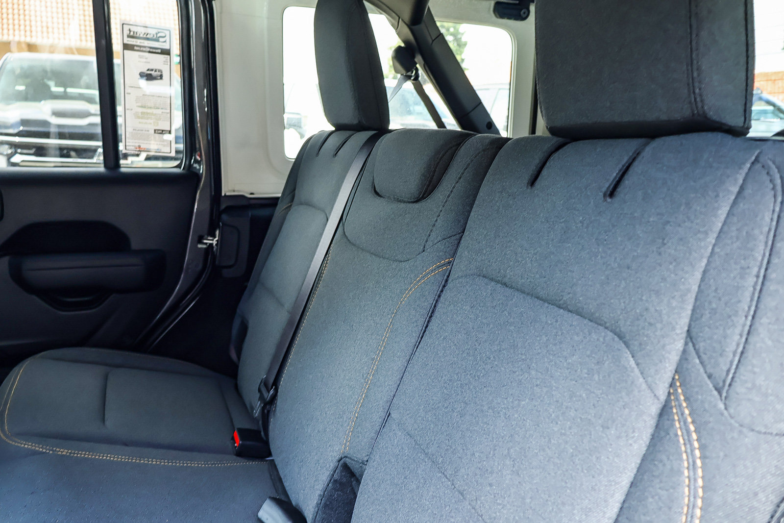 2026 Jeep Wrangler 4-DOOR SPORT — photo 15 of 31