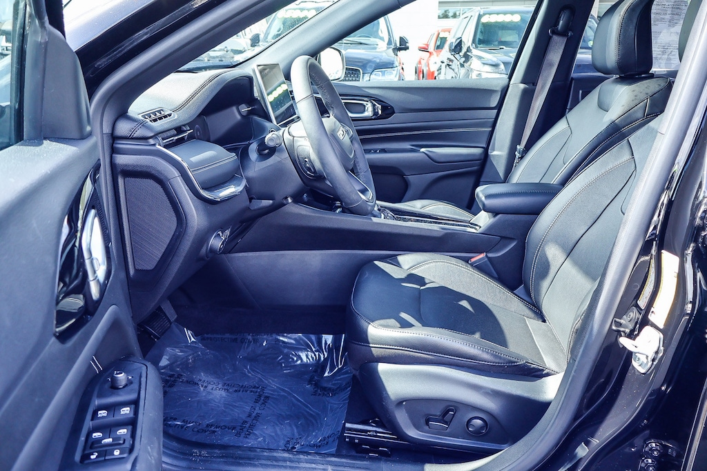 Used 2023 Jeep Compass Limited SUV