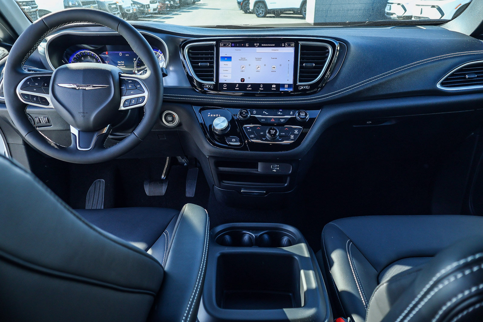 2026 Chrysler Pacifica Select - Photo 9