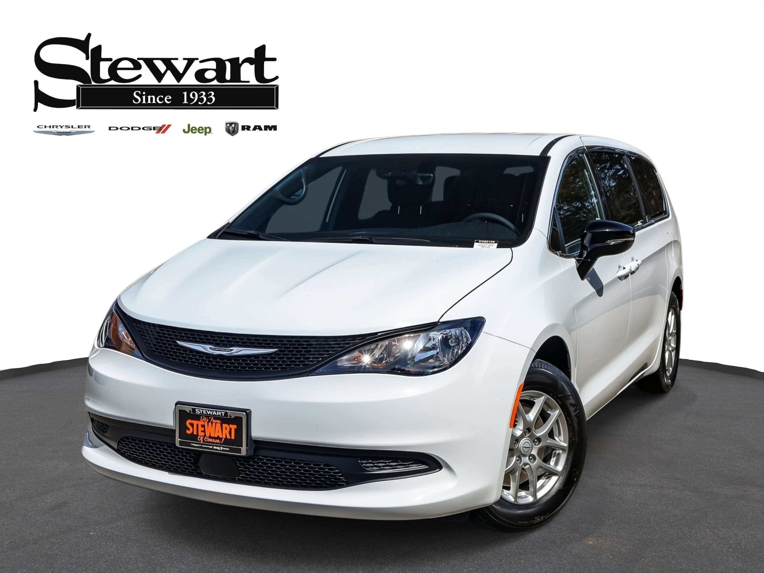 2026 Chrysler Voyager LX's photo