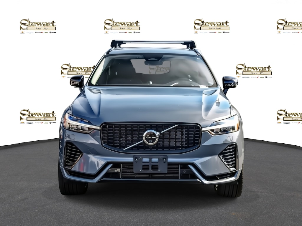 Used 2023 Volvo XC60 Recharge Plug-In Hyb Ultimate Dark Theme